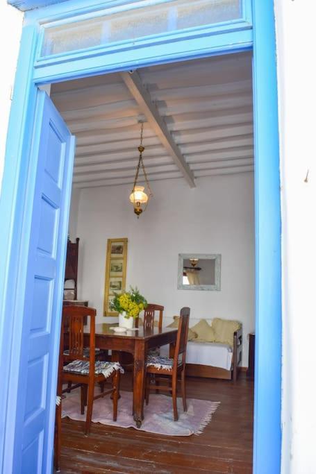 Το Πάνω Σπίτι Της Μαριάνθης Villa Márpissa Exterior foto